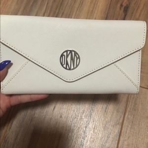 DKNY wallet